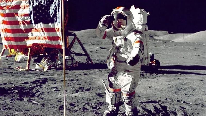 Американцы не высаживались на Луну: новые "доказательства"