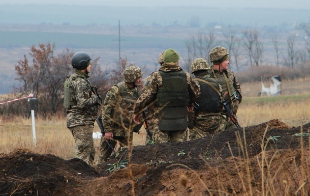 На Донбассе за сутки зафиксированы четыре обстрела