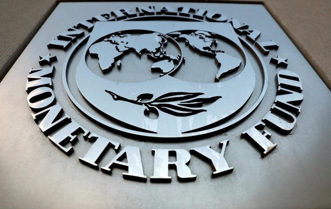 Премьер озвучил сроки поступления денег от МВФ