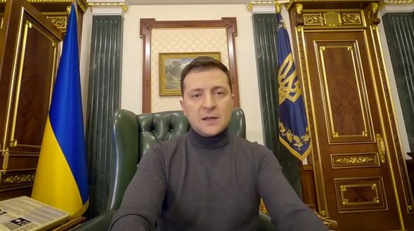 Зеленский отказался говорить о "зрадах" и рассказал об успехах Украины с зарплатами и вакциной