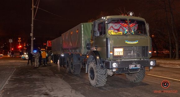 Военный грузовик несколько раз переехал женщину на пешеходном переходе в Днепре