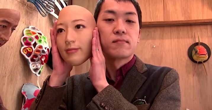 Японцы создали "живые" маски с человеческими лицами