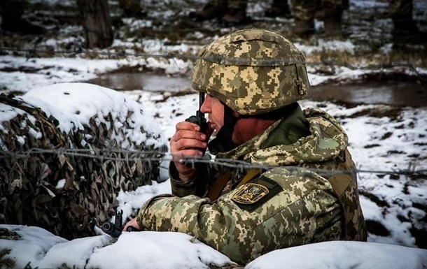 Сепаратисты на Донбассе шесть раз обстреляли украинские позиции