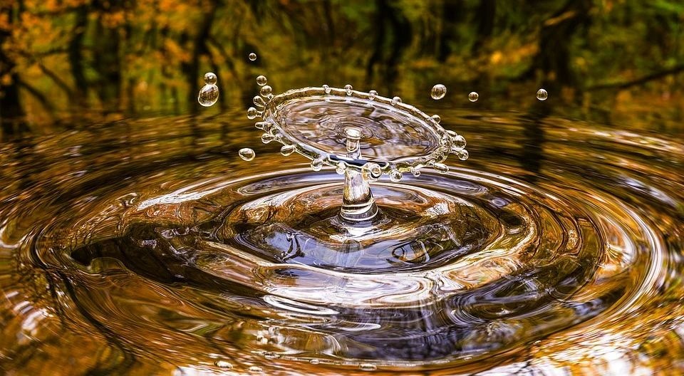 Сенсация от ученых: воды в природе не существует