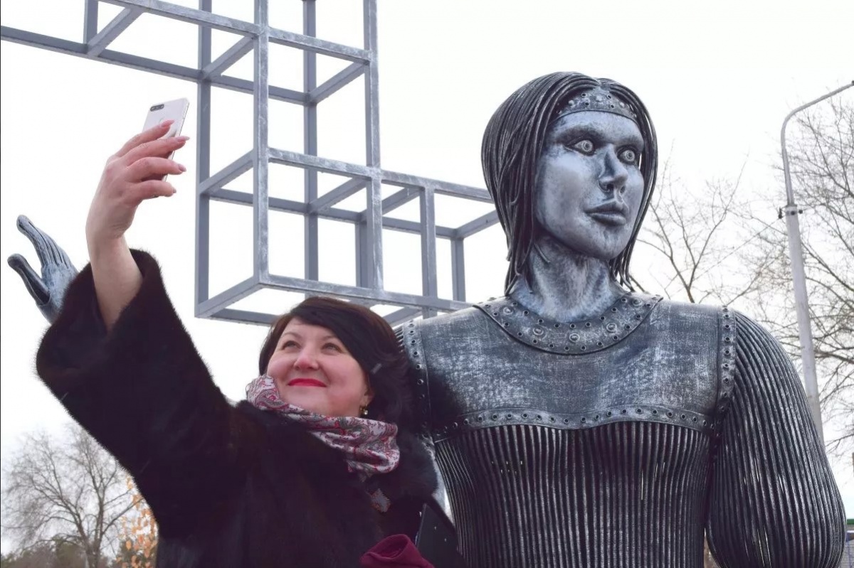 В российском городе решили снести недавно открытый памятник Аленушке