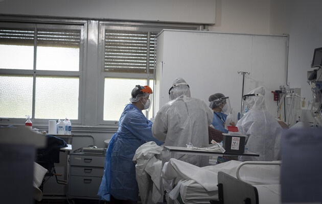 В Украине снижается количество новых больных COVID-19