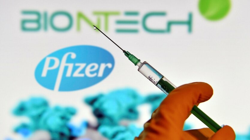 Медик умерла через 2 дня после прививки Pfizer-вакциной