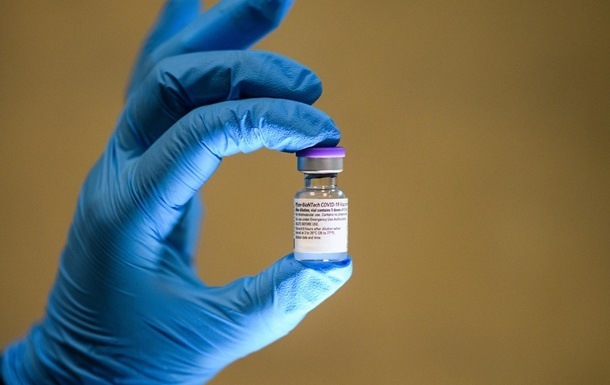Медики заявили о новых случаях серьезных побочных реакций после Pfizer-вакцинации