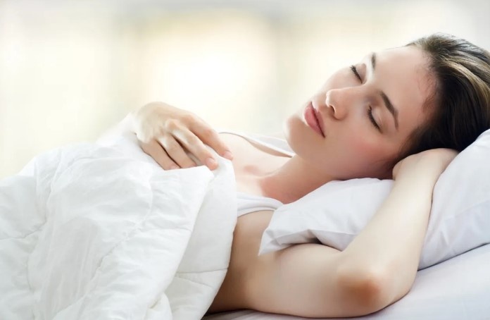 Девять вещей, которые происходят с телом, пока человек спит