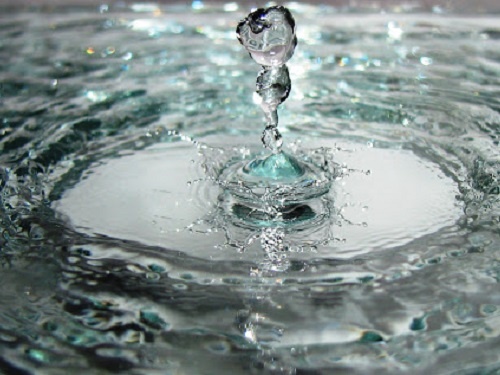 На долголетие и счастье: проверенные обряды с крещенской водой