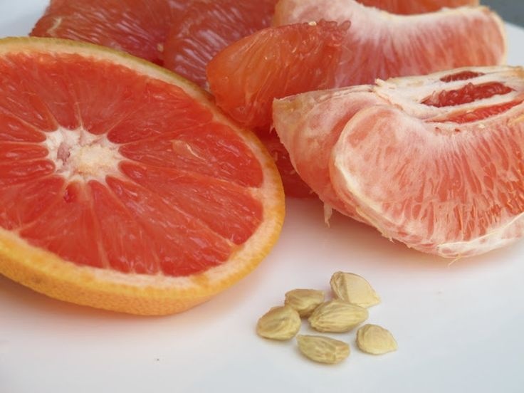 С какими заболеваниями поможет справиться грейпфрут