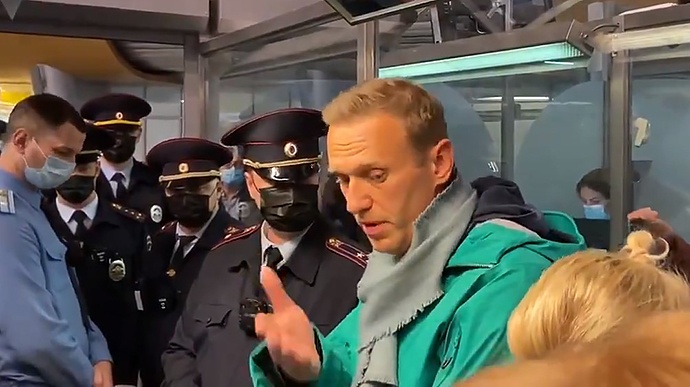 МИД Украины отреагировало на задержание Навального в Москве
