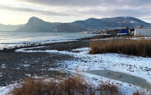 Уже не впадает в море: в Крыму пересохла река