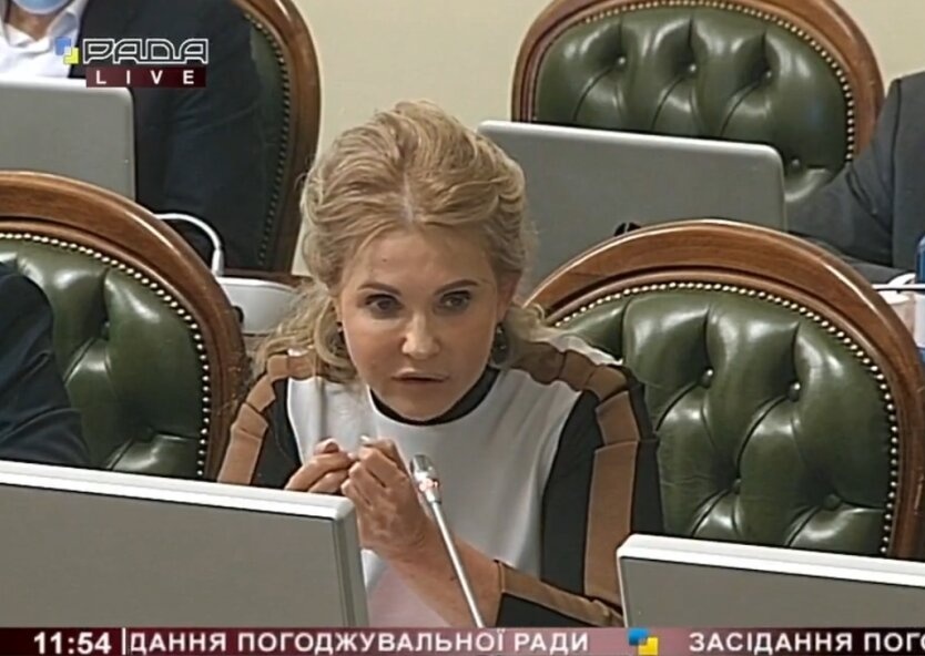 Тимошенко кардинально изменила внешность, сделав пластическую операцию