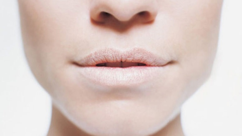 О чем может предупредить онемение губ и языка