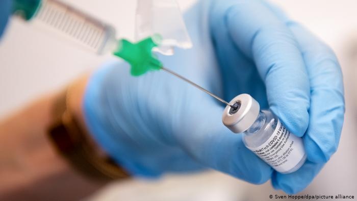 Украина не будет иметь широкого доступа к вакцине от COVID-19 - The Economist
