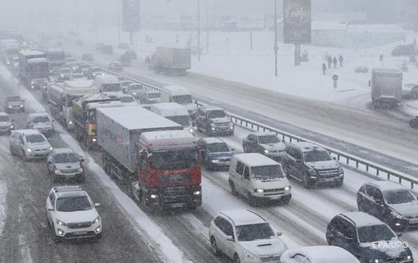 Снегопад в Киеве: синоптики назвали дату прекращения осадков