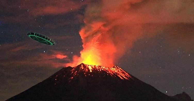 Огромный НЛО залетел в вулкан Попокатепетль