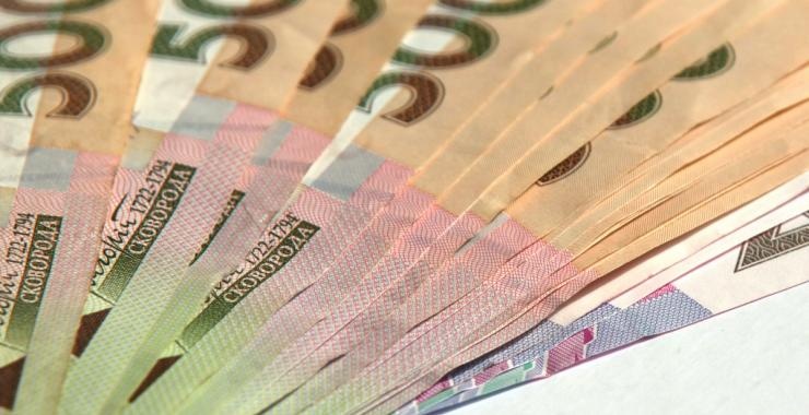 Эксперты рекомендуют отменить налоговый контроль при годовом доходе меньше 400 тыс. грн.