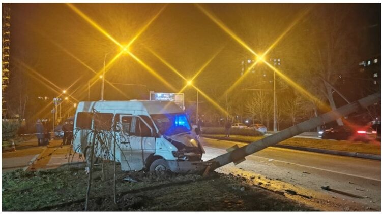 ДТП с 14 пострадавшими в Запорожье: водитель маршрутки сбежал