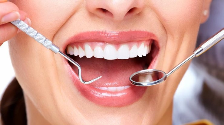 Выпадение зубов: стоматологи назвали главные причины