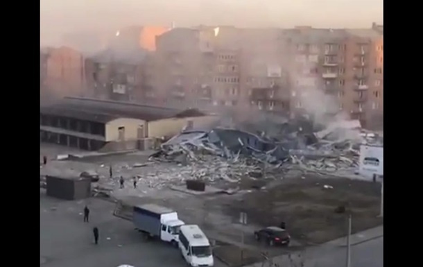 В РФ взорвался торговый центр, здание полностью разрушено