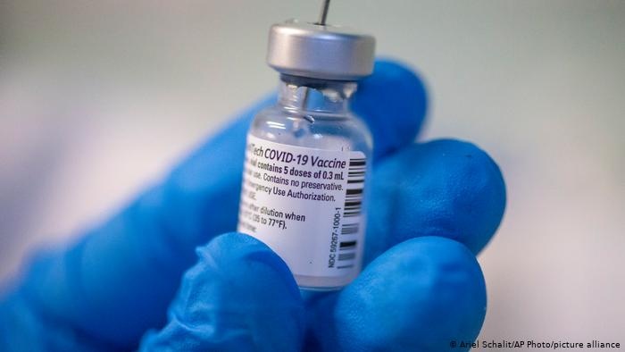 Стало известно, как будут доставлять вакцину Pfizer по Украине