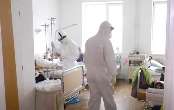 В Ивано-Франковске в больнице для пациентов с COVID-19 заняты все кровати