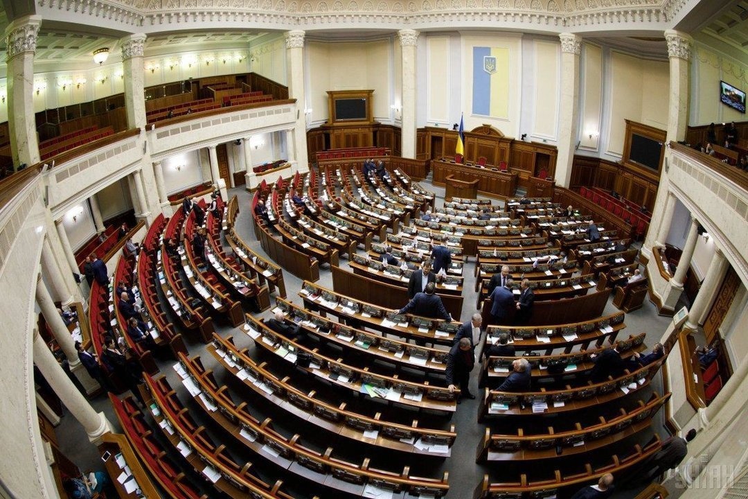 Рада проведет внеочередное заседание