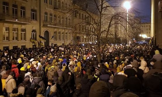 Штурм Банковой: начались задержания сторонников Стерненко
