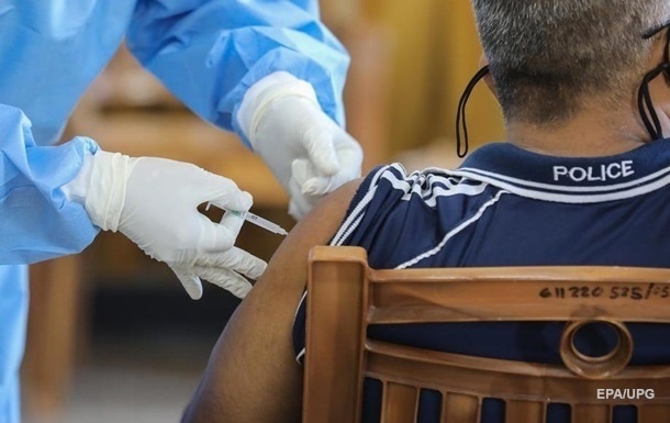 В Греции пожаловались на серьезные побочные эффекты после вакцинации от коронавируса