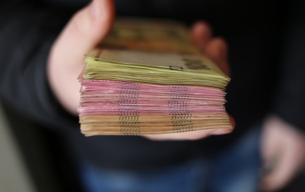 Зеленский подписал закон о компенсациях за задержки выплат зарплат