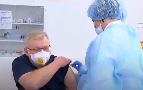 В Киеве стартовала вакцинация против COVID-19