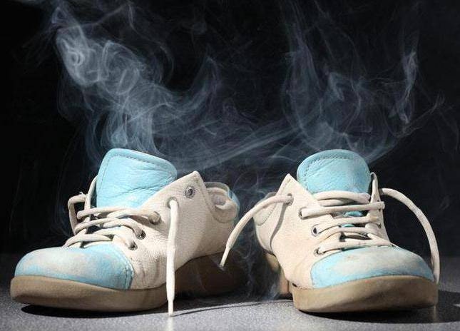 Может пригодиться: что делать, если кроссовки неприятно пахнут