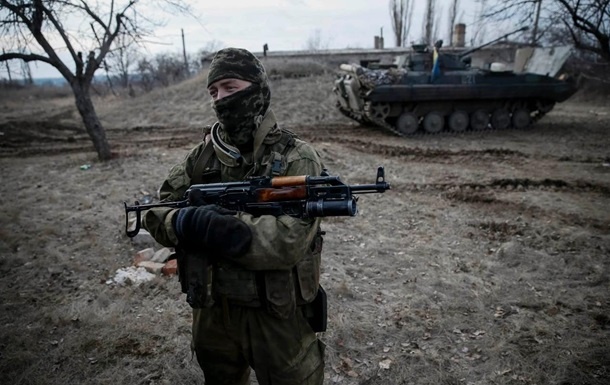 На Донбассе враг открыл прицельный огонь из гранатометов