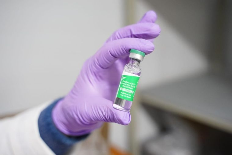 Более 127 тысяч украинцев записались на вакцинацию от коронавируса