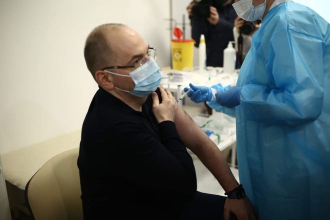 Степанов сообщил, когда Covid-вакцина появится на коммерческом рынке