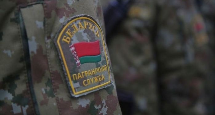 Беларусь выдворяет посла Польши из-за "проклятых солдат"