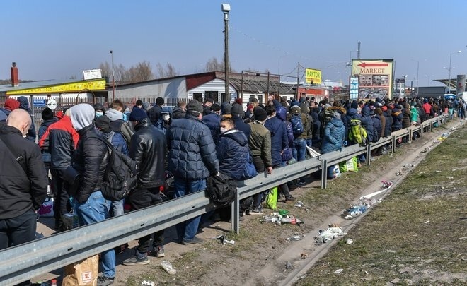 Украинские заробитчане рискуют остаться без денег и быть депортированными из Европы