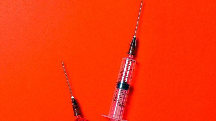 Стали известны сроки поставок вакцины Pfizer в Украину