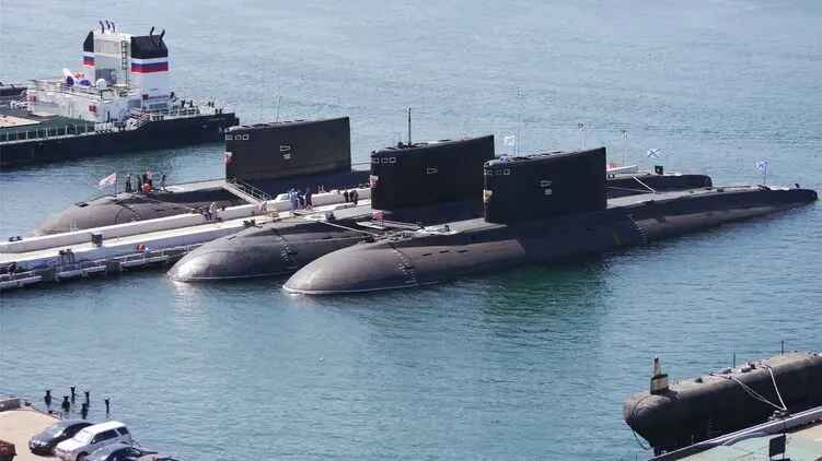 Беспрецедентный случай: Россия впервые в истории вывела все подводные лодки ЧФ на боевое дежурство