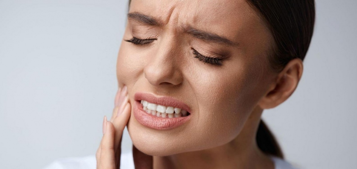 Чувствительные зубы: как справиться с неприятным ощущением дома