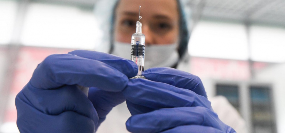 Вакцинация в Украине: за сутки первую дозу получили 18 738 человек