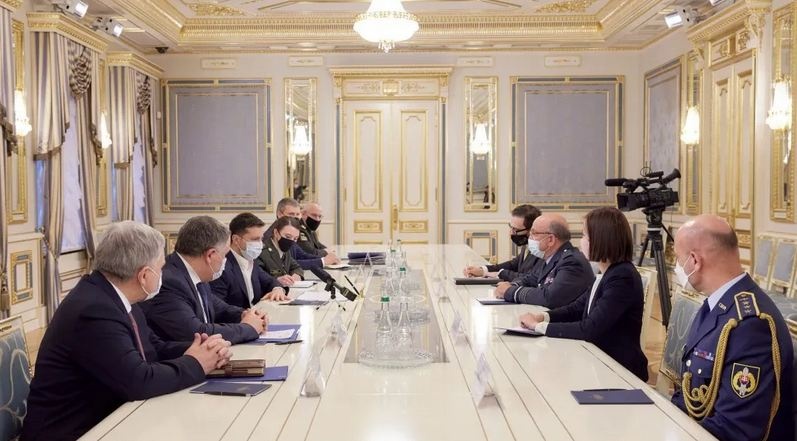 Глава военного комитета НАТО встретился с Хомчаком и Зеленским: подробности