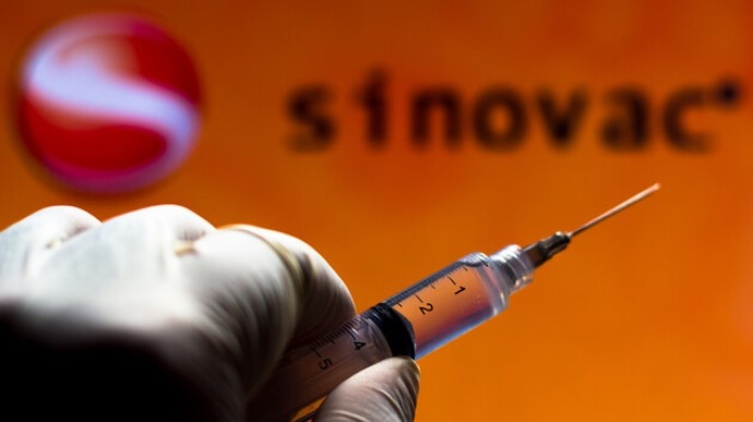 Вакцина Sinovac: лабораторный контроль пройден, начата отгрузка для отправки в регионы