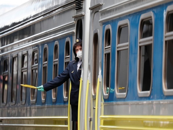 "Укрзализнице" пришлось изменить регулярность поездов