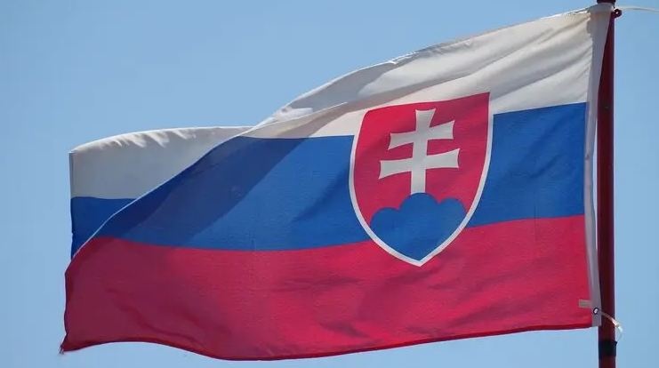 Словакия высылает российских дипломатов