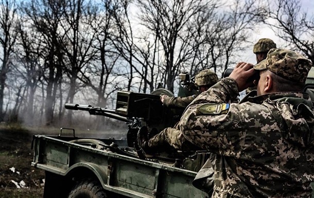 Сепаратисты за сутки девять раз обстреляли позиции ВСУ на Донбассе