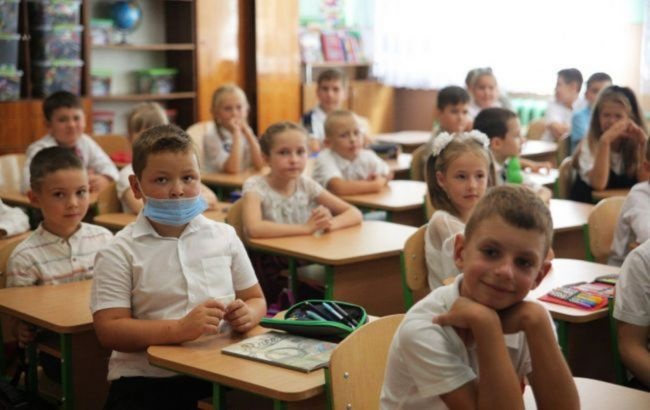 В Киеве с 5 мая возобновят учебный процесс в школах