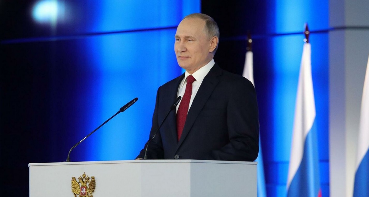 Путин в "послании" насыпал Западу порцию угроз